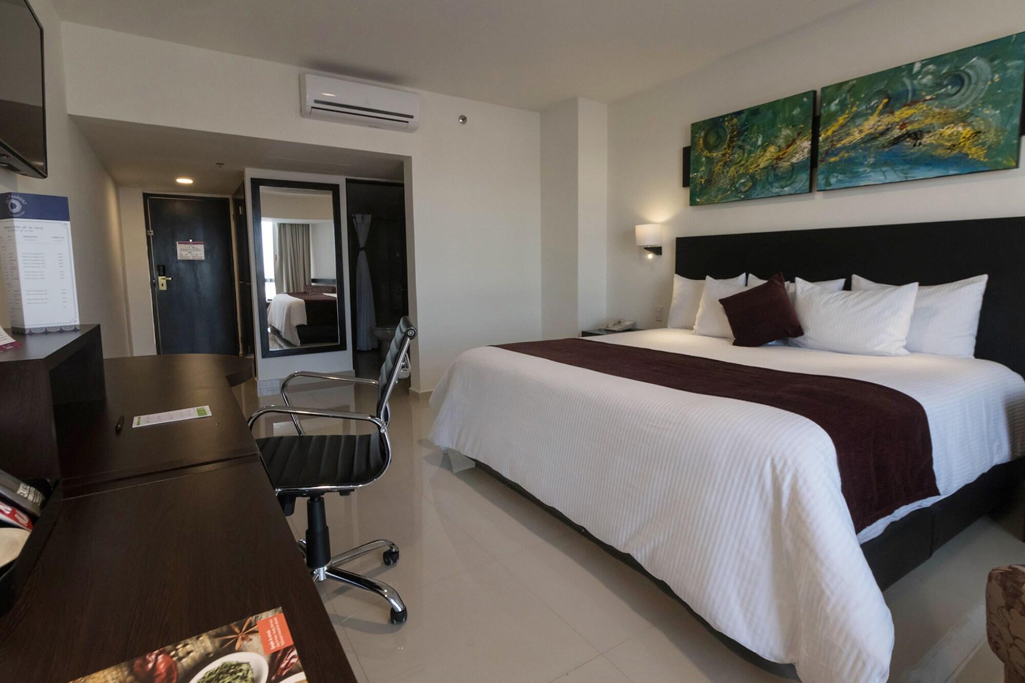Mision Torreon Hotel Exterior photo