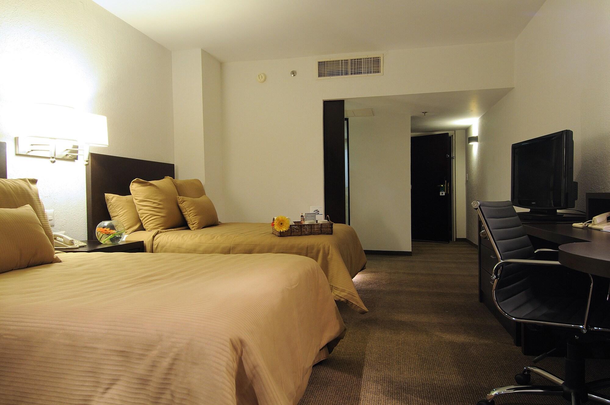 Mision Torreon Hotel Exterior photo