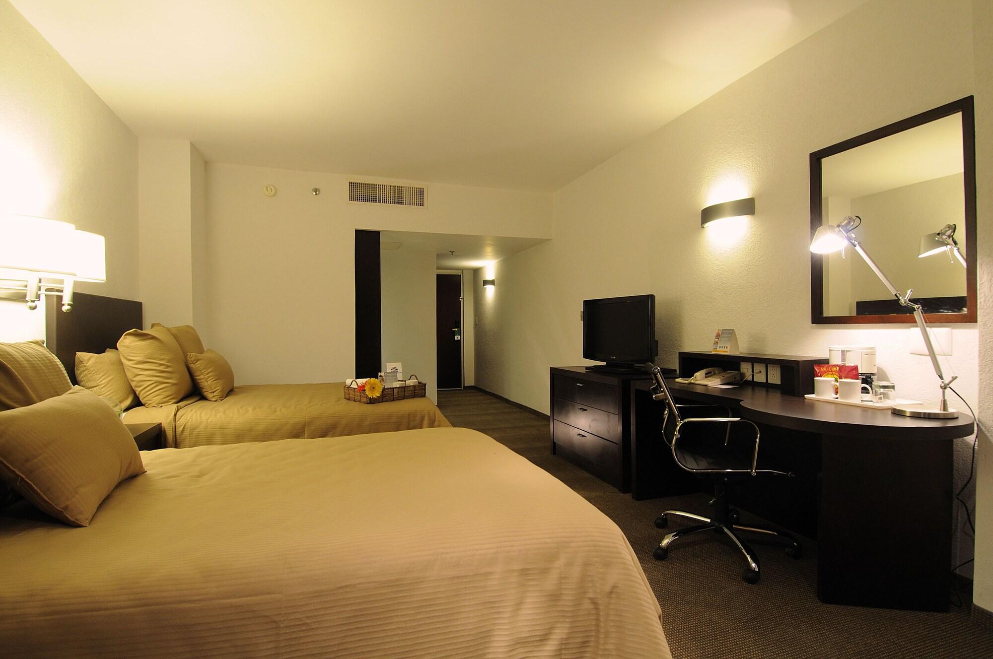 Mision Torreon Hotel Exterior photo