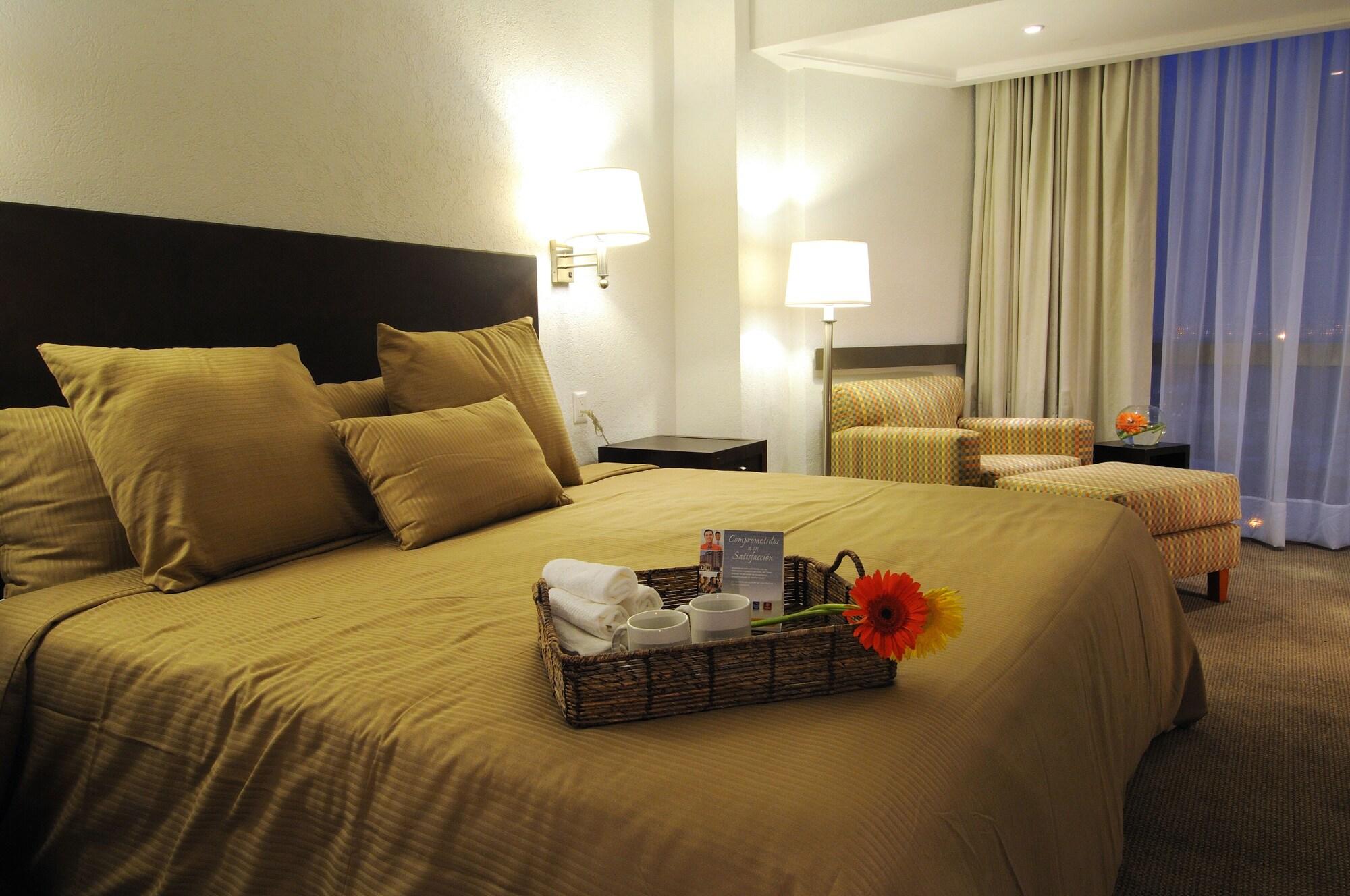 Mision Torreon Hotel Exterior photo