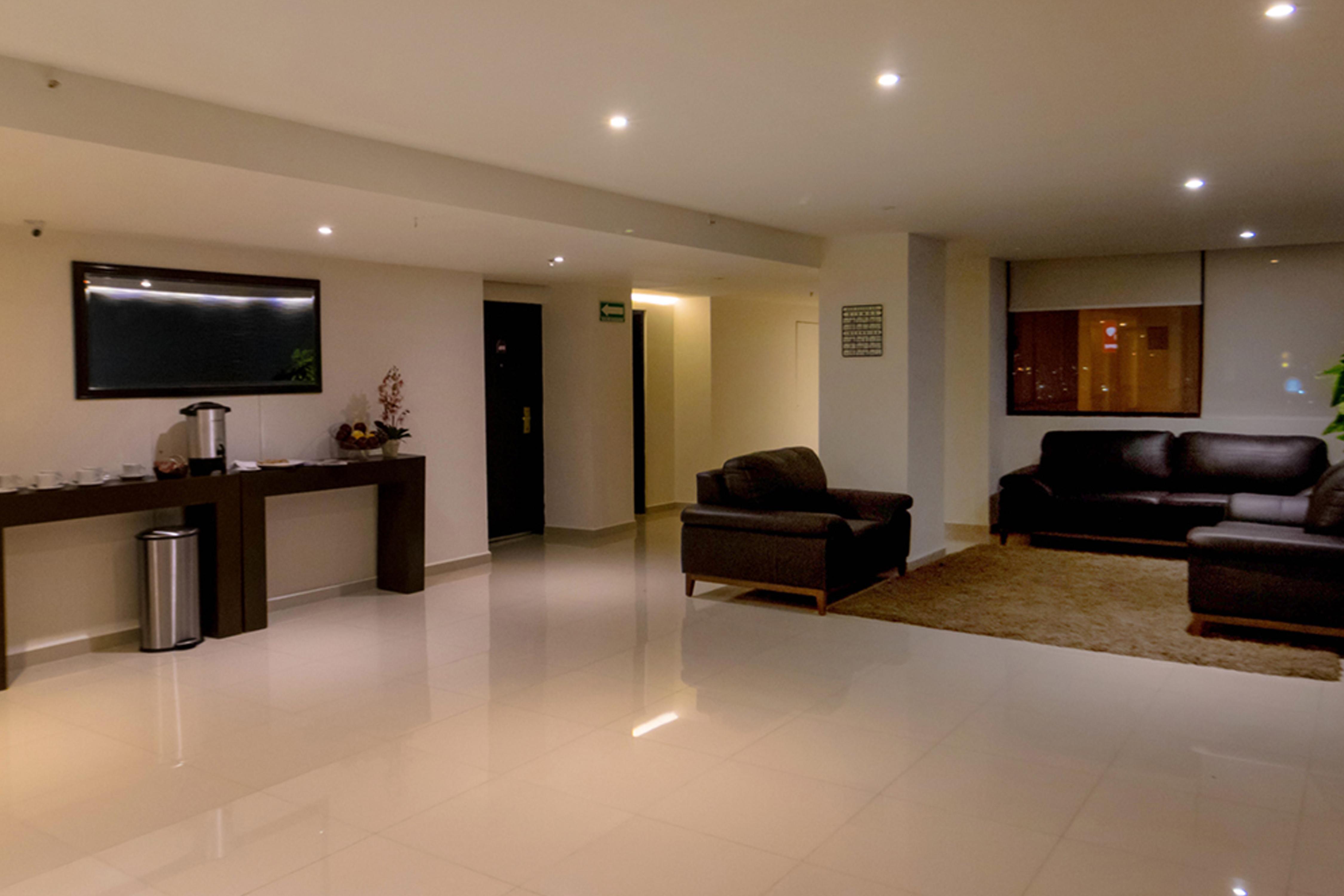 Mision Torreon Hotel Exterior photo