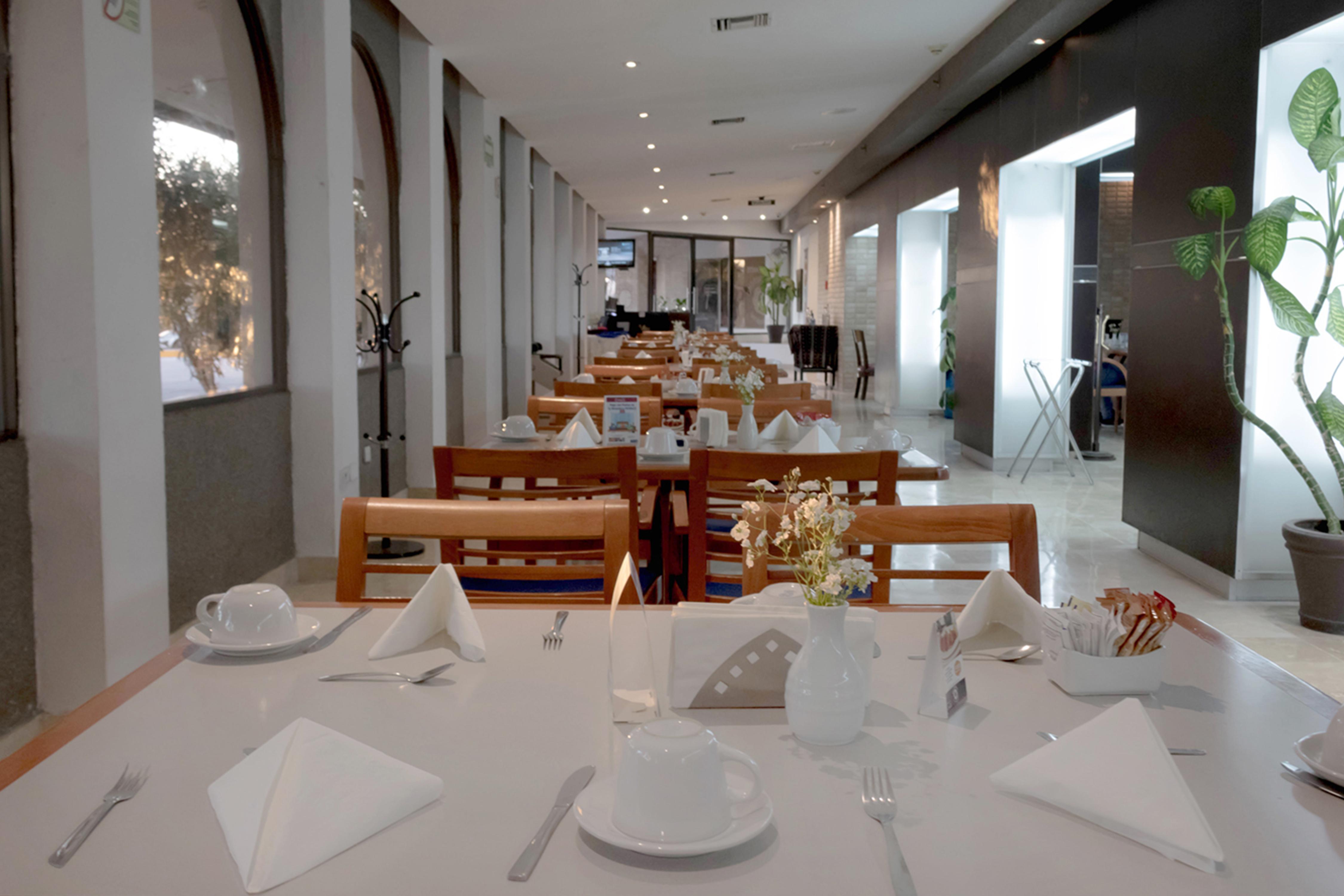 Mision Torreon Hotel Exterior photo
