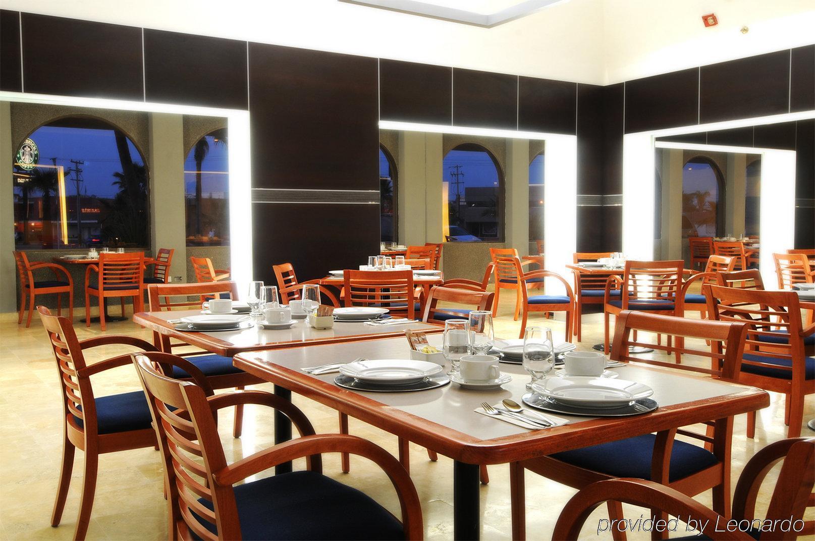 Mision Torreon Hotel Exterior photo