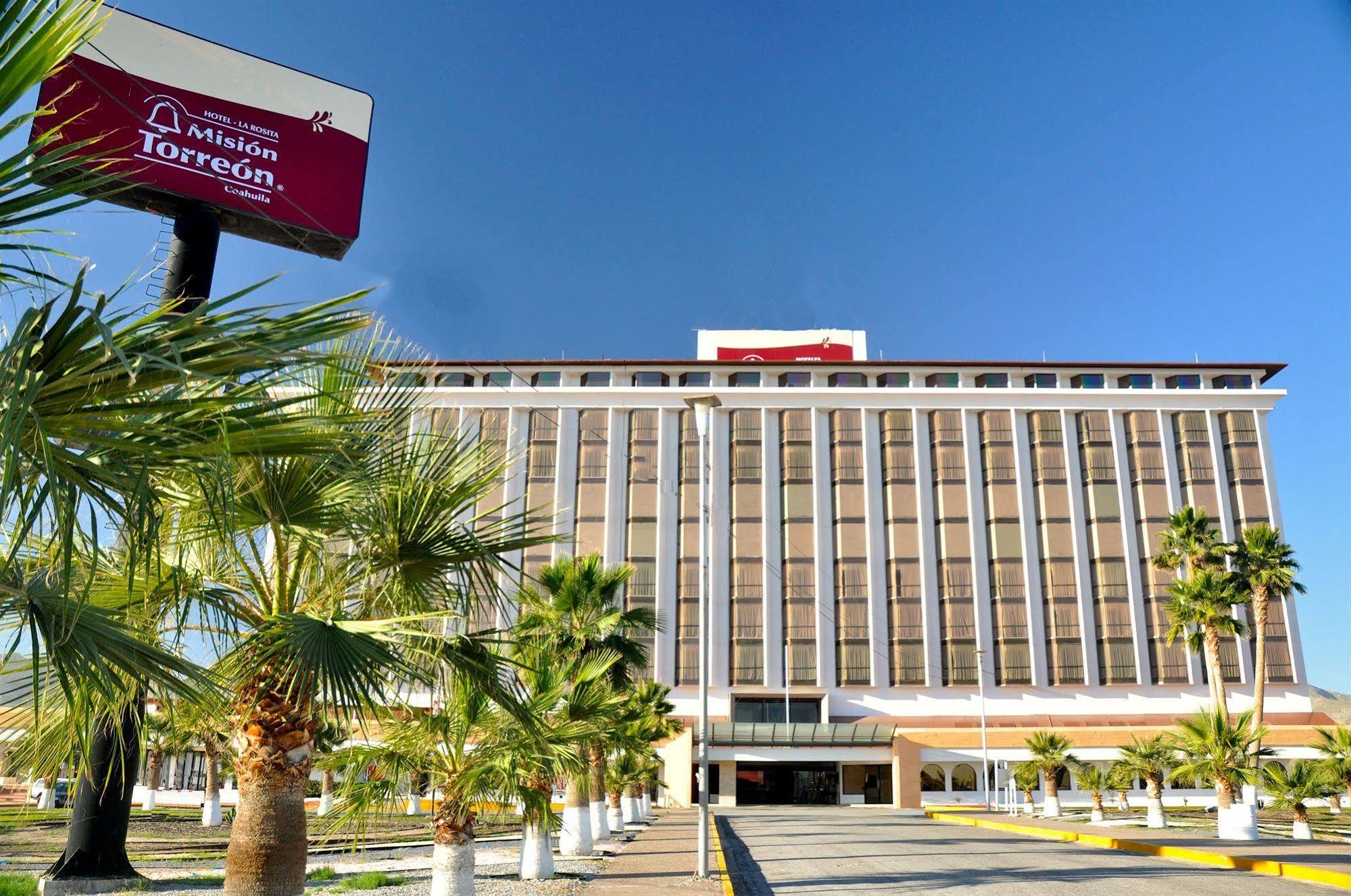 Mision Torreon Hotel Exterior photo